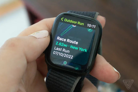 For the Apple Watch "Pro" to Stand Out, it will need a Robust Build and a Long Battery Life - Maxandfix