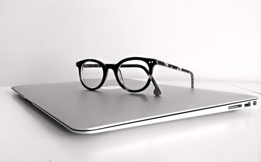 Apple Accelerates Smart Glasses Development, Targeting 2026 Launch