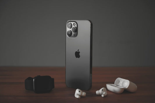 Apple’s Bold New iPhone Roadmap: Ultra-Thin, Foldable, and a 20th Anniversary “Curve”